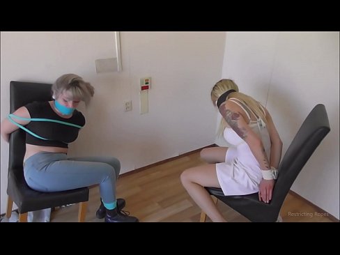 ❤️ Toksomaniulo / ligita kaj buŝoŝtopita / junulino en mizero ❤️ Fika video ĉe ni % eo.pornogroupp.ru% ☑