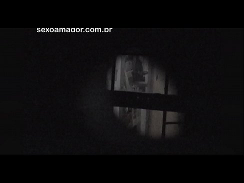 ❤️ Blondie estas sekrete filmita fare de najbara voyeur kaŝita malantaŭ kavaj brikoj ❤️ Fika video ĉe ni % eo.pornogroupp.ru% ☑